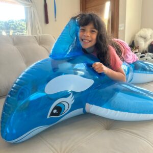 Boia Inflável Baleia PVC Resistente com Alças (Aprox. 169cm)